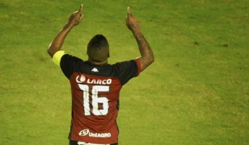 Vitória 1 x 0 Sampaio Corrêa – Gol de pênalti garante triunfo do Leão sobre o Tubarão
