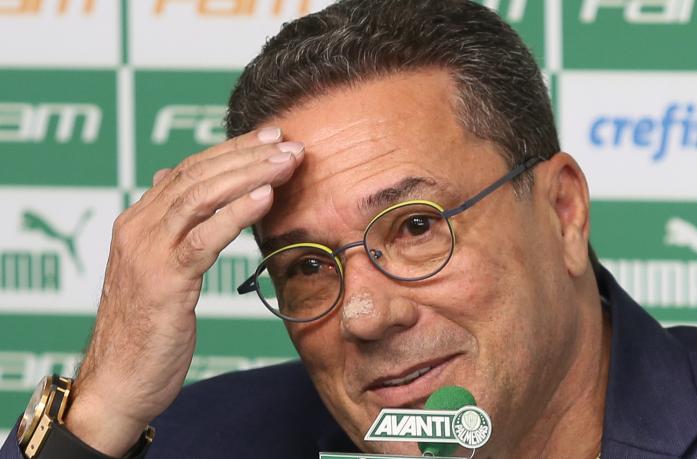 Luxemburgo celebra título do Palmeiras: ‘A temporada fica mais leve’