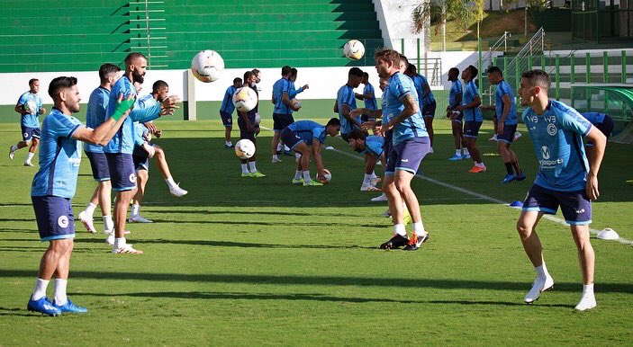 Dez jogadores do Goiás testam positivo e jogo contra o São Paulo pode ser suspenso