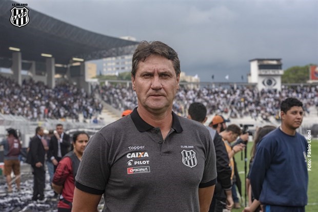 Série B: Com dúvida na zaga, Brigatti prevê Ponte mais bem entrosada em Pelotas