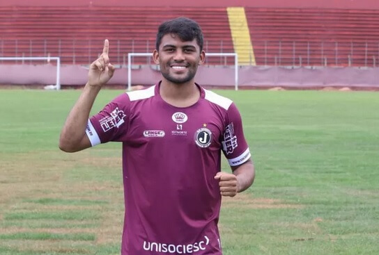 Fortaleza avança em negociação com volante que passou pela Ponte Preta