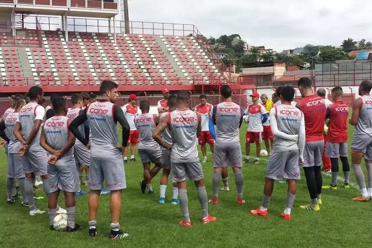 STJD acata pedido e mantêm Villa Nova na elite do Mineiro até julgamento