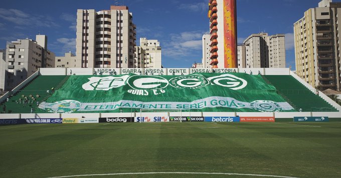 Jogos adiados podem virar rotina no Campeonato Brasileiro, dizem infectologistas