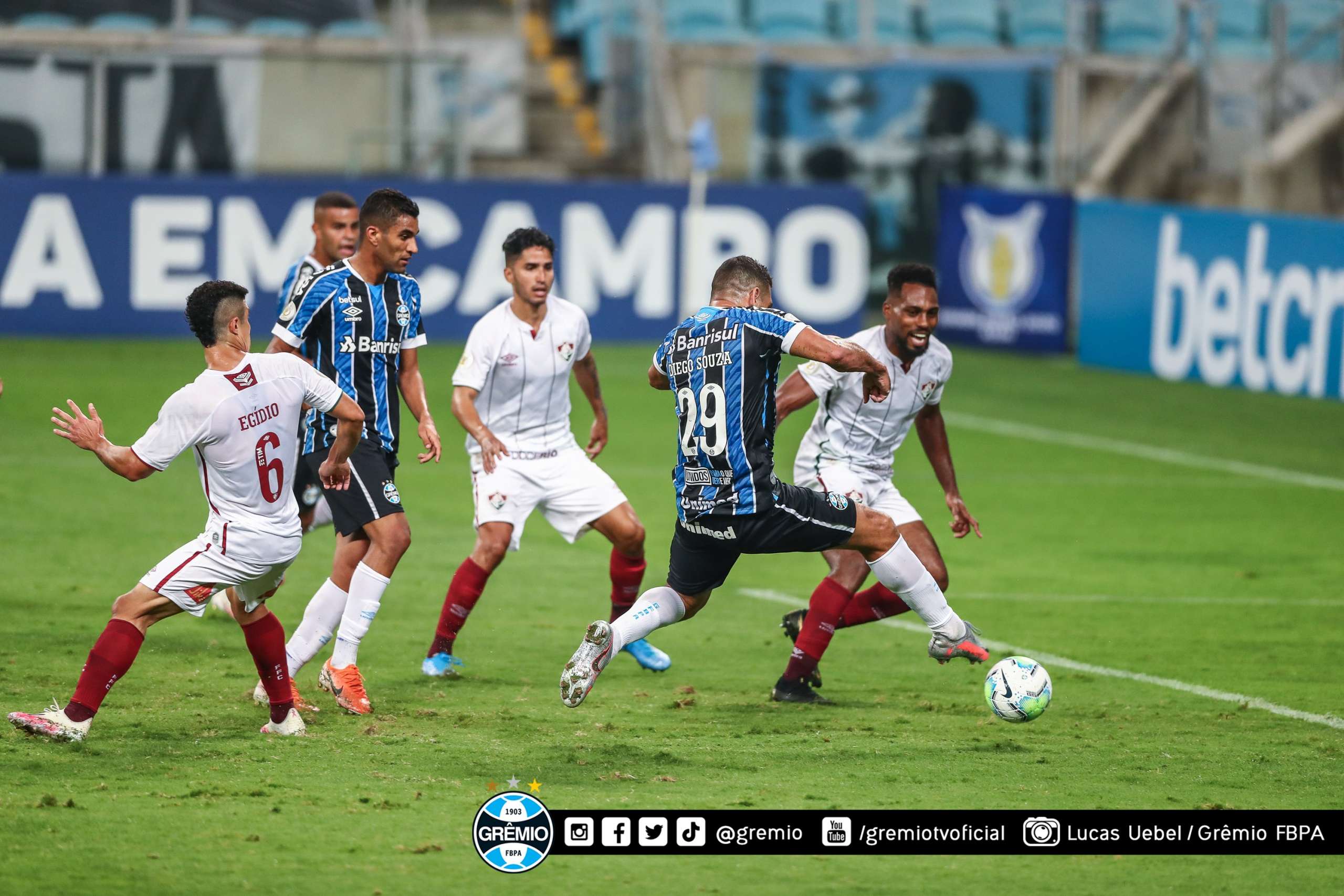 BRASILEIRÃO: Na abertura da rodada, Athletico-PR, Atlético-MG e Grêmio querem embalar