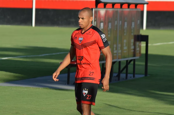 Série B: CRB está perto de anunciar lateral-direito de clube do Brasileirão