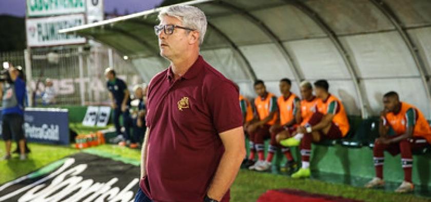 Após revés na estreia, Fluminense aposta em mudanças contra o Palmeiras