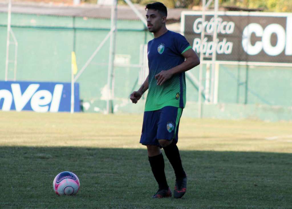 ​Jovem promessa do futebol gaúcho acerta com clube do Vietnã