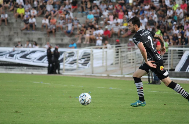 Série B: Guarani se aproxima de meia do São Caetano, que se destacou no Botafogo-PB