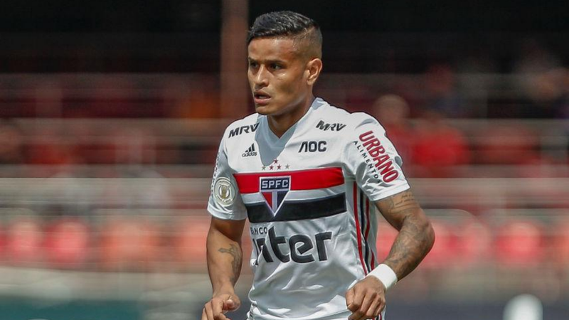 São Paulo esfria interesse em troca de Everton por gremista