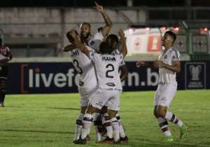 Ex-Ponte Preta e Guarani recusa times da Série B para continuar no Santa Cruz