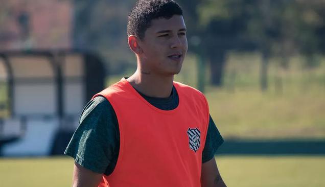 Patrick foca no Cruzeiro para “buscar a primeira vitória” do Figueirense