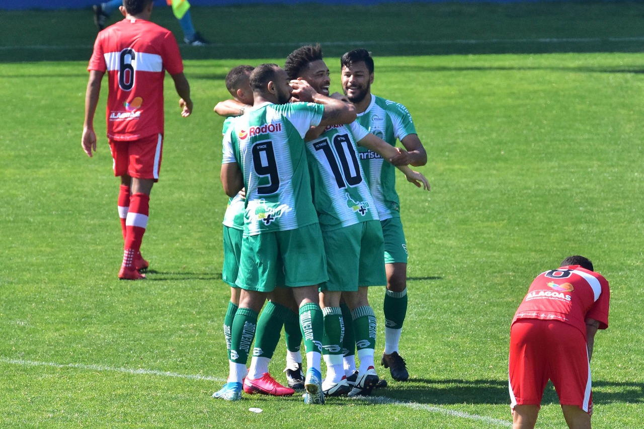 Juventude confirma quatro atletas com covid e jogo com Paraná pode ser adiado