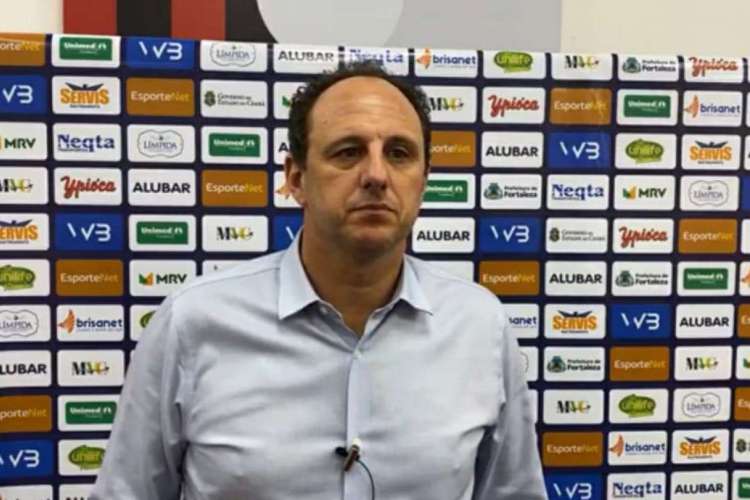 Com três desfalques, Fortaleza promete time ofensivo contra Botafogo