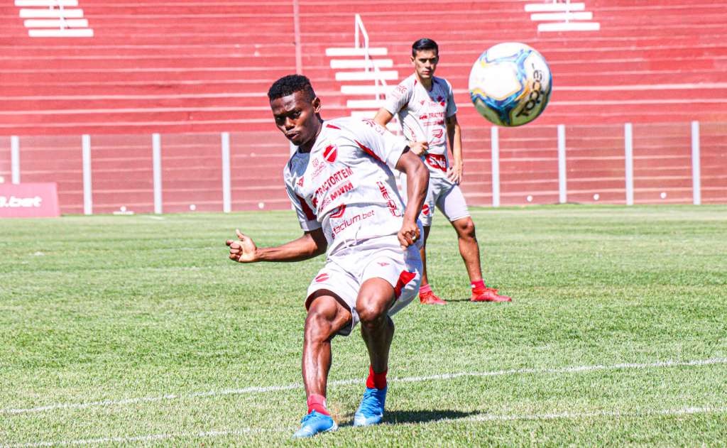 Focado na vitória, Vila Nova deve ter retornos de recuperados do covid-19