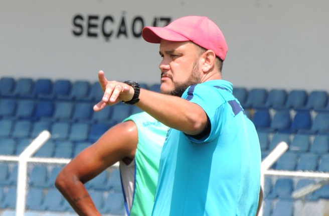 Série D: Ex-técnico do São Caetano reassume o Operário VG-MT