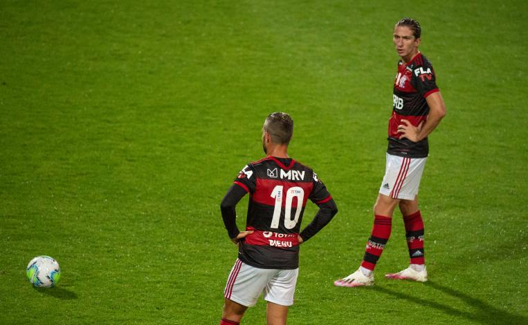 Filipe Luis revela ‘conversa fechada’ e diz que time voltou a ser o Flamengo
