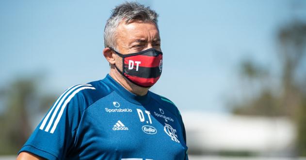 Flamengo desencanta e Domènec projeta mais vitórias: ‘Primeira de muitas’