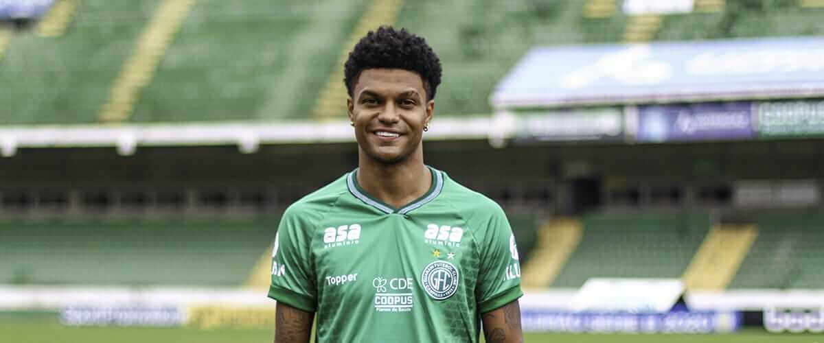 Série B: Atacante campeão brasileiro pelo Flamengo é o novo reforço do Guarani