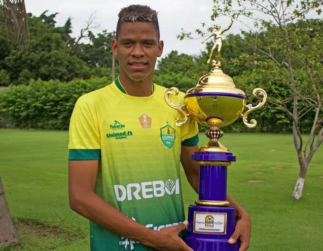 Clube da Série D anuncia pacotão de reforços; Negociação com técnico trava