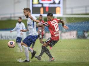 Série C: Botafogo-PB encaminha contratação de lateral de rival e dois do Santo André