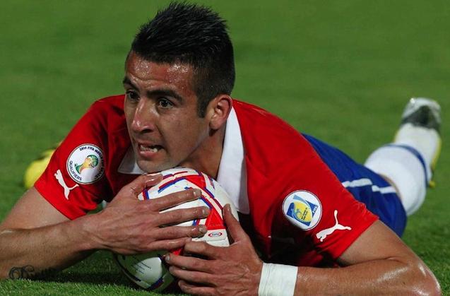 Além de chileno, Flamengo promete investir em lateral do Atlético-MG