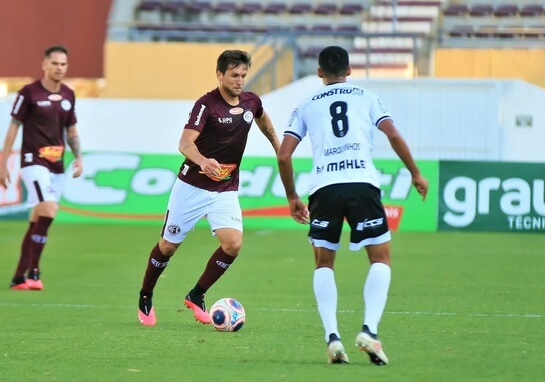 Série B: Paraná rescinde com atacante e negocia com volante que disputou o Paulistão