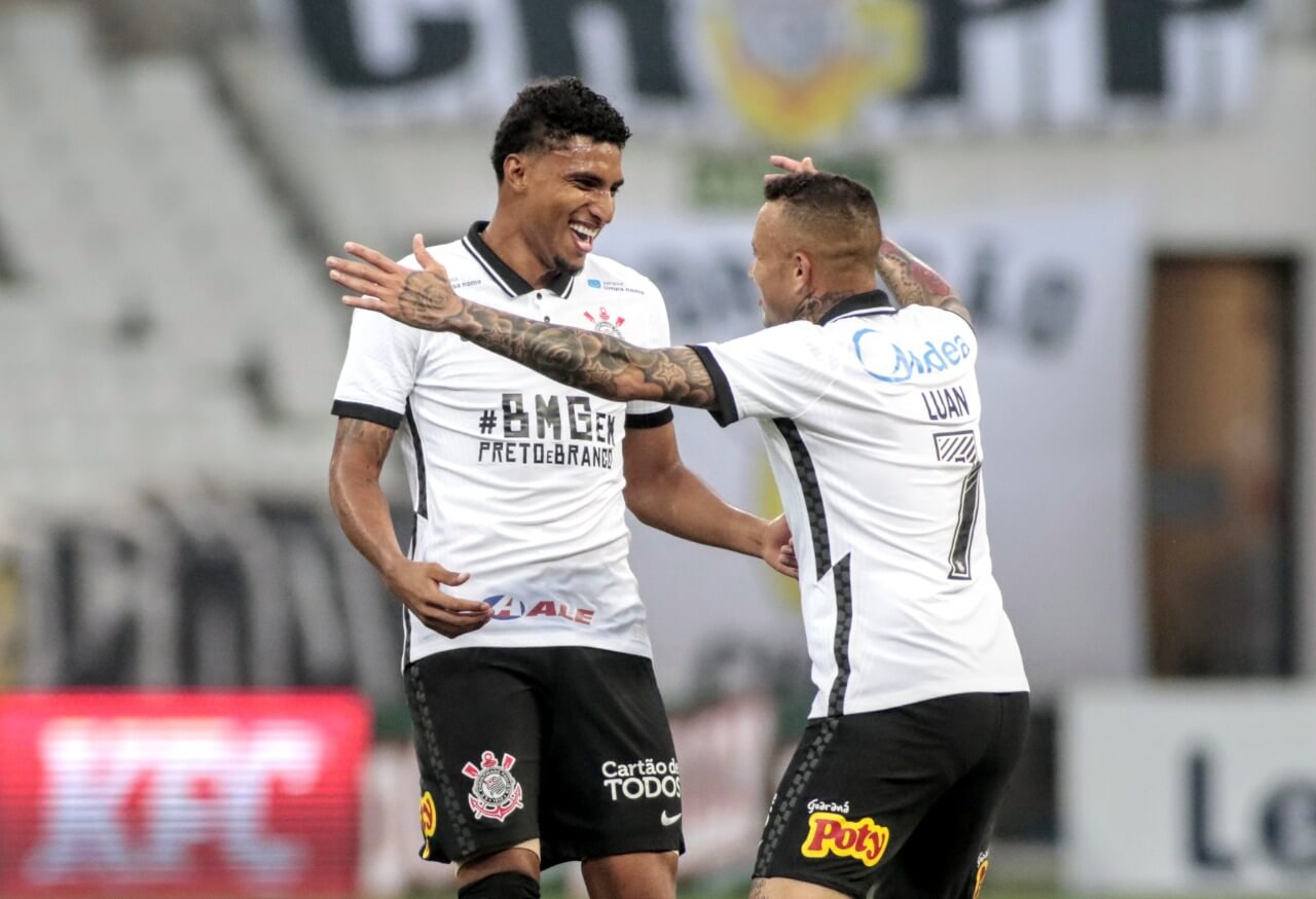 Corinthians x Coritiba – Quem vai vencer a primeira no Brasileirão?