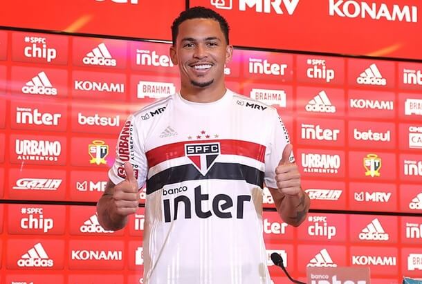 Novo reforço do São Paulo se coloca à disposição para estrear contra o Bahia