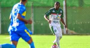 Lateral 'dá perdido' em vice-lanterna do Paulista A3 por possível proposta da Série C