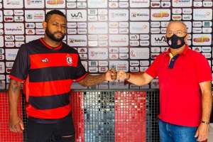 Jobson, ex-Botafogo e Atlético-MG, acerta com time da Série D