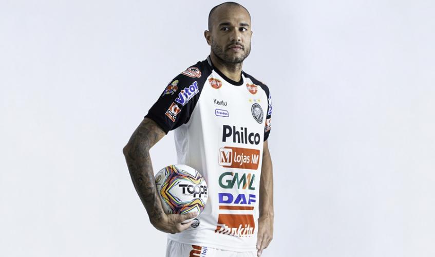 Apresentado, Roger já está no BID e pode estrear por clube da Série B