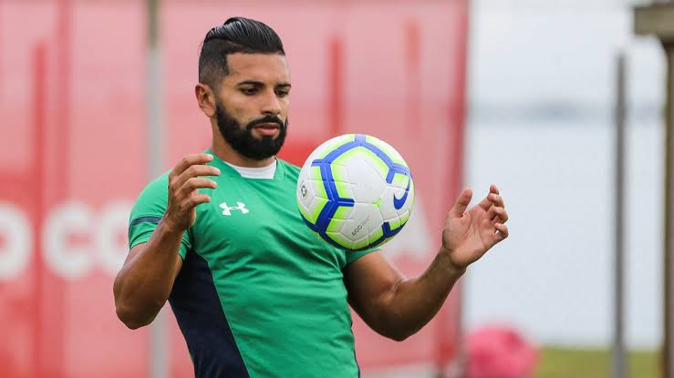 Série B: América-MG acerta com ex-meia de Cruzeiro, Atlético-MG, Corinthians e Flu