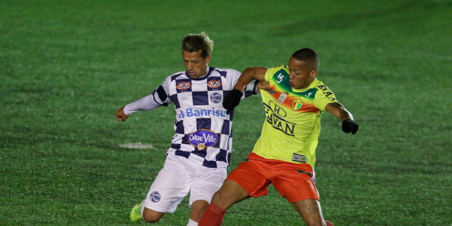 São José-RS 1 x 0 Brusque – Zequinha vence e cola no Quadricolor na briga pela ponta