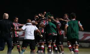 Botafogo-PB x Santa Cruz-PE - Cobra Coral tenta embalar diante de 'desesperado' Belo