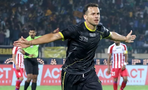 Luan, ex-Palmeiras e Cruzeiro, e Bobô, ex-Corinthians, acertam com time da Série B