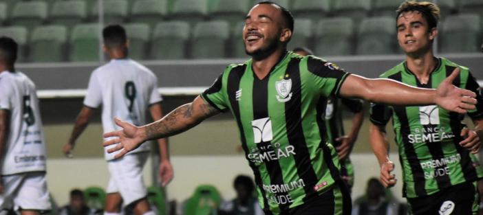 Rodolfo empatou para o Coelho, que venceu no final