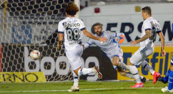Ponte bateu o CSA por 2 a 1 no Moisés Lucarelli (Foto:PontePress)