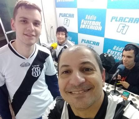 Equipe Rádio FI apoiando a Macaca