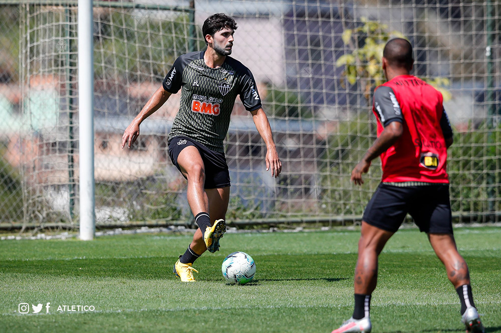 Após 1º tropeço, Atlético-MG busca reabilitação contra o Inter no Beira-Rio