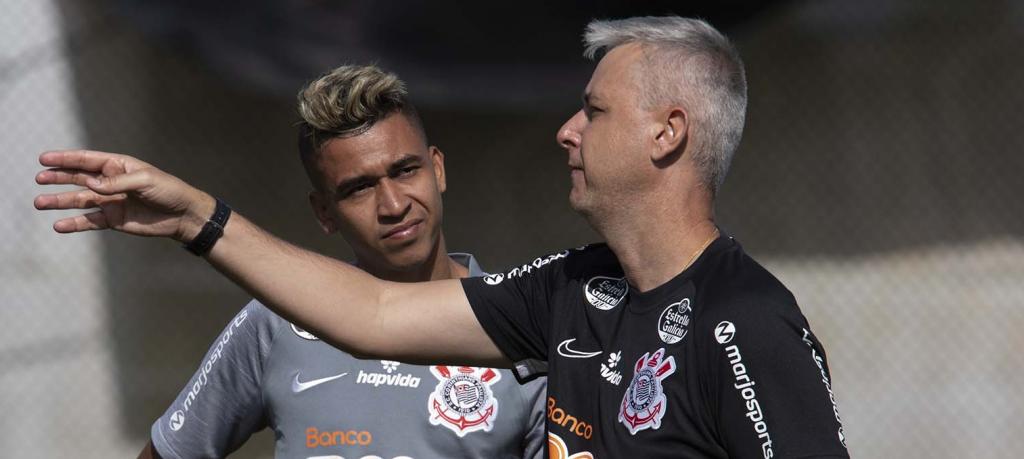 Após folga, Corinthians volta a treinar para jogo com o Fortaleza no Brasileirão