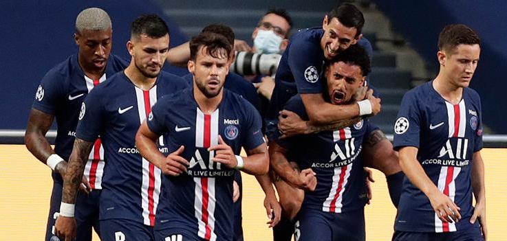 Marquinhos declara idolatria por Thiago Silva e agradece capitão pelo que fez no PSG