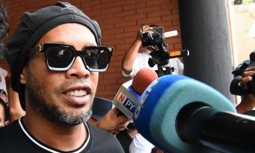 Ronaldinho Gaúcho está preso no Paraguai desde o dia 6 de março