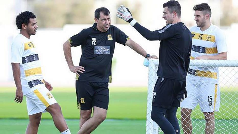 Ex-Corinthians, Carille e Romarinho lutam contra o rebaixamento na Arábia Saudita