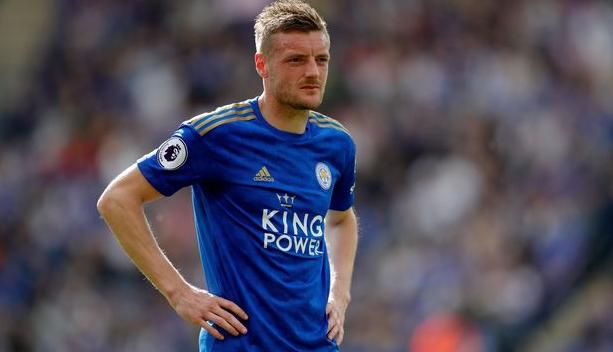 Artilheiro do Inglês renova contrato com Leicester City até 2023