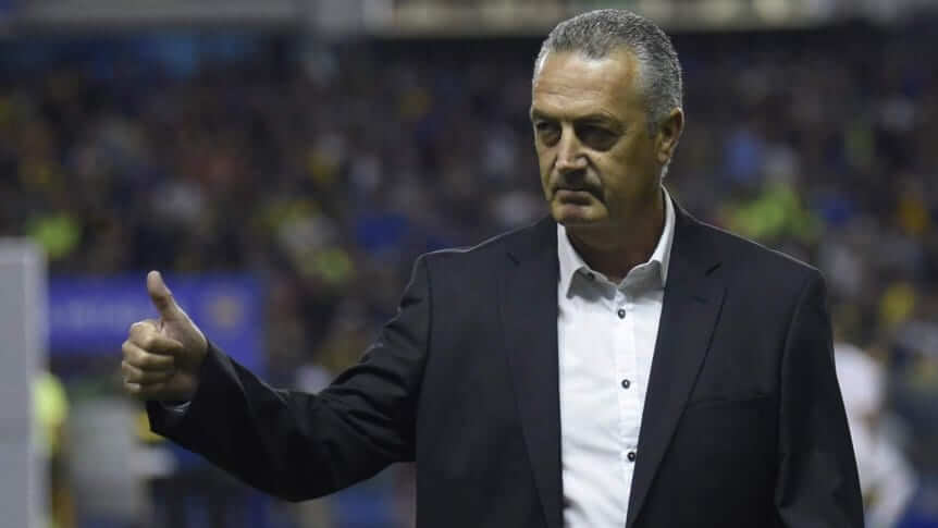 Equador anuncia ex-Boca Juniors como novo treinador da seleção