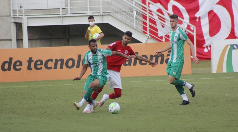 Juventude eliminou o América-RN nos pênaltis (Foto: Canindé Pereira/América FC)