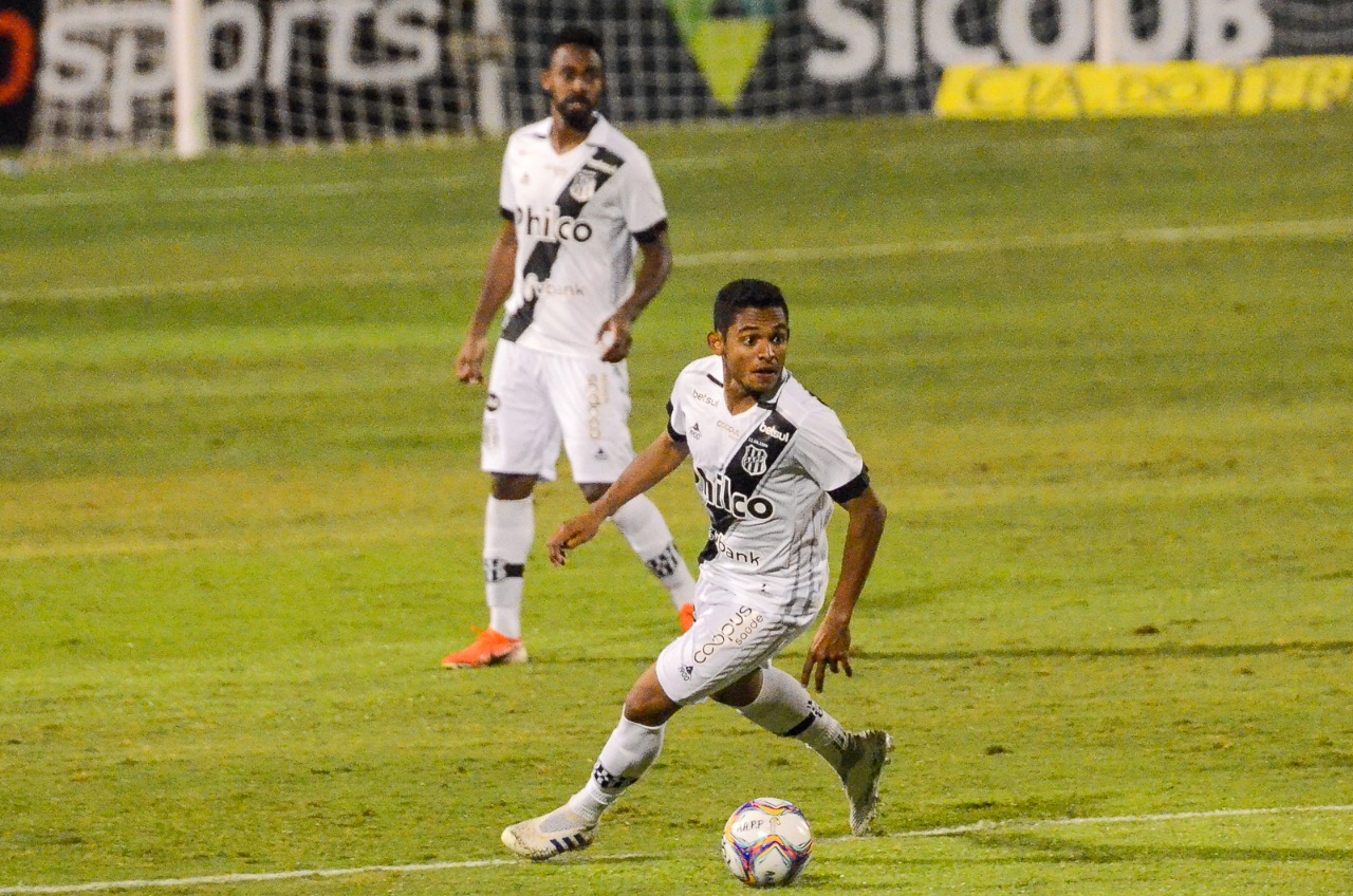 Dawhan exalta entrega do grupo em classificação na Copa do Brasil