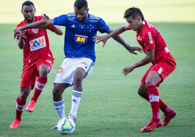 Cruzeiro parou na marcação do CRB