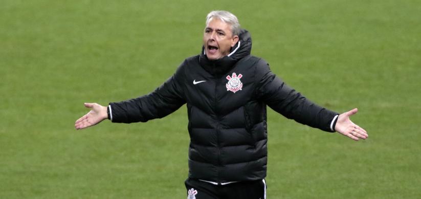 Tiago Nunes aponta hierarquia para segurar a estreia do venezuelano Otero