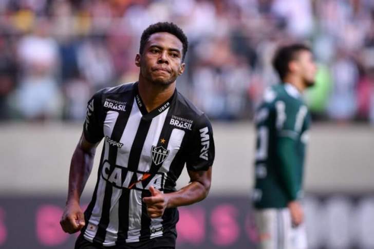 Após novo pedido, time do Brasileirão esfria negociação por Elias